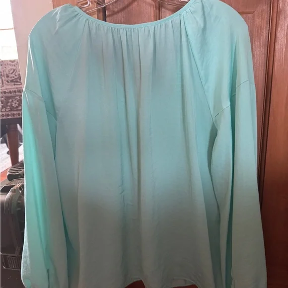 Vince Camuto Women's Aqua Top - Picture 2 of 6